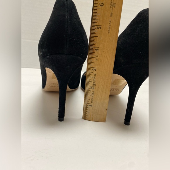 Black Suede J. Crew pumps. - Picture 2 of 7